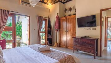 Villa panorámica, 4 habitaciones, piscina privada, vistas al mar | Wifi gratis