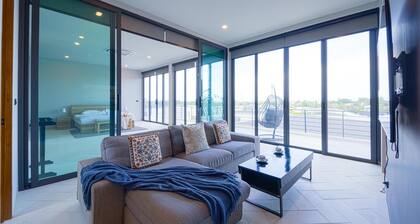 Luxury Large 3 Bedroom Pool Villa (KH-C5)