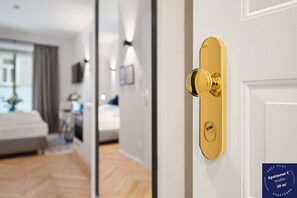Bügeleisen/Bügelbrett, kostenloses WLAN