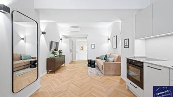 Suite | Iron/ironing board, free WiFi