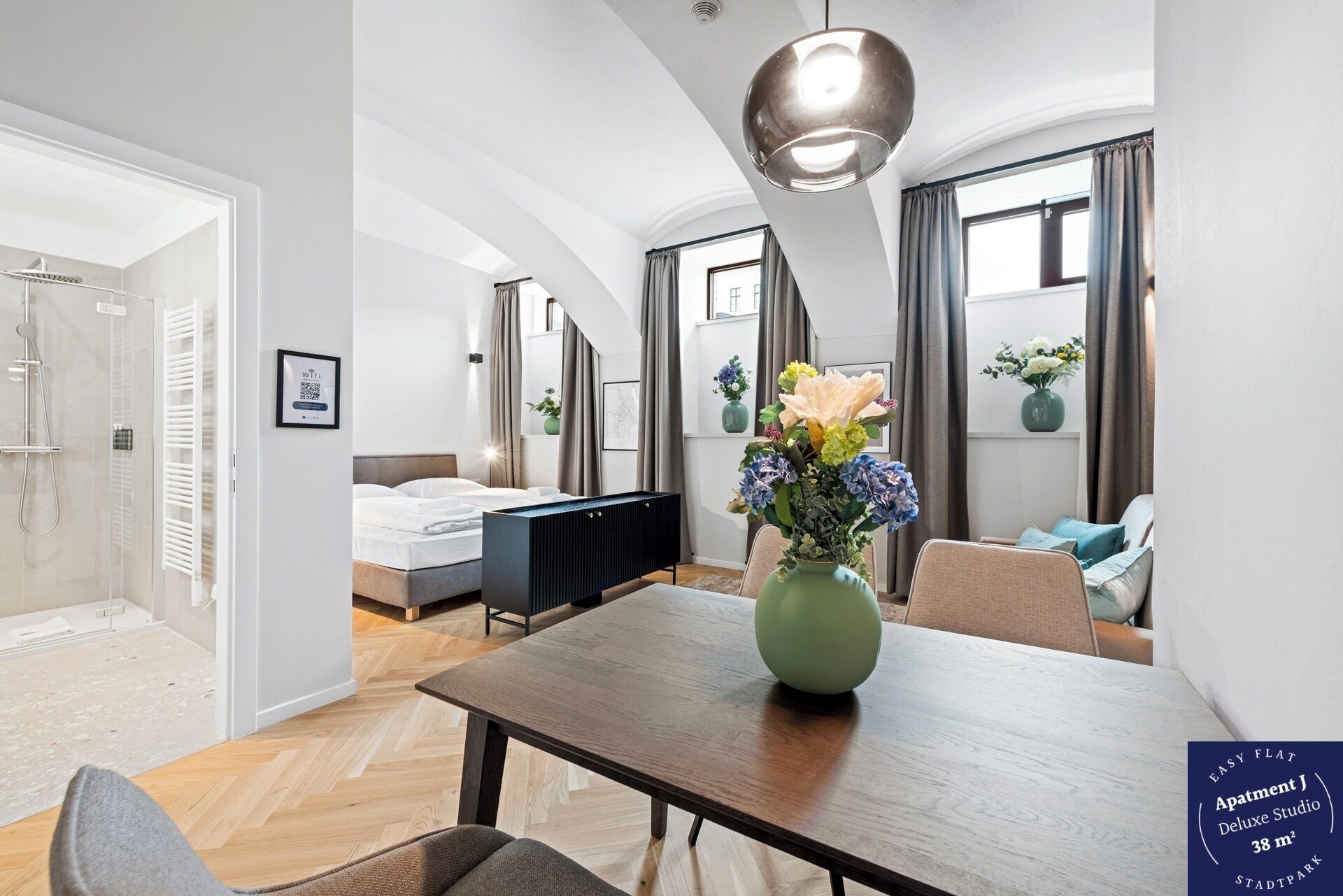 华丽开间 | 熨斗/熨衣板、免费 WiFi