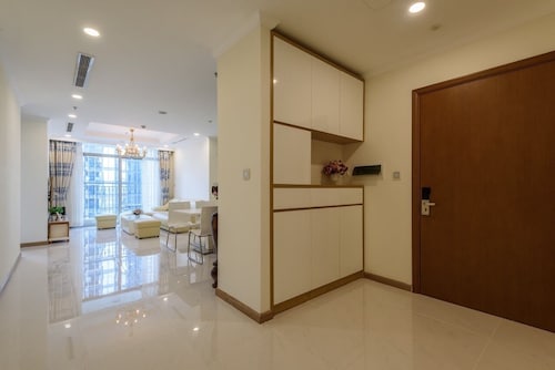 Luxeasy Style Landmark 81