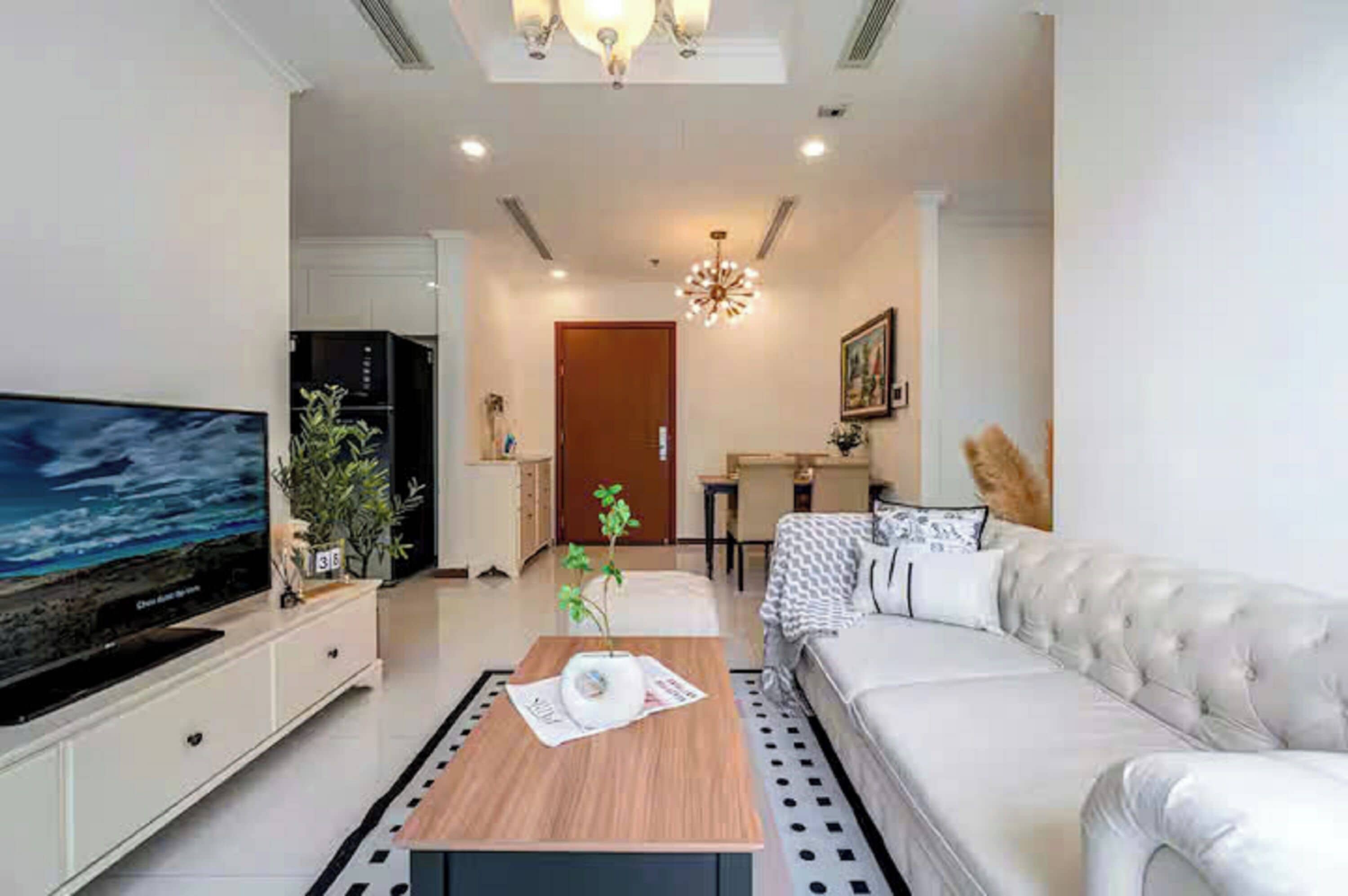 Presidential Suite, 2 Bedrooms, Club Lounge Access, City View | Living area | 65-inch Smart TV with cable channels, fireplace, Netflix