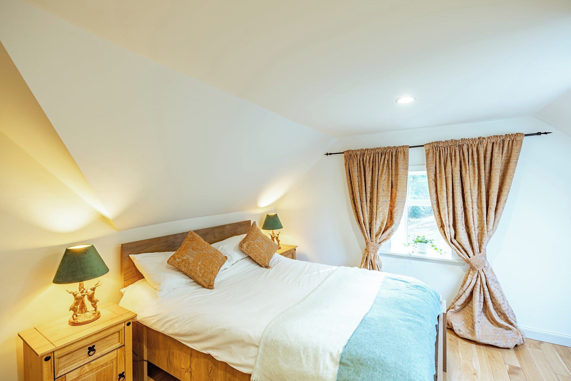 5 bedrooms, iron/ironing board, travel crib, WiFi