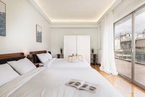 5 bedrooms, iron/ironing board, travel crib, free WiFi