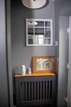 House, 2 Bedrooms | Interior - Home in Manchester Near Etihad Stadium - Parking (Manchester)