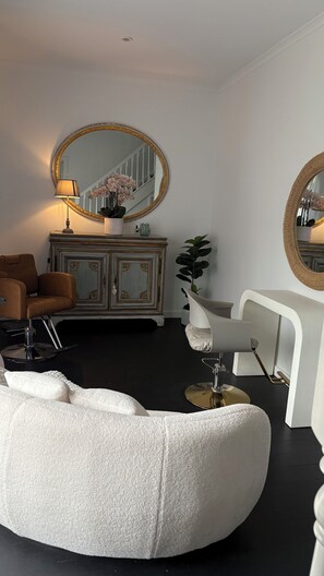 Interior - Elegant Victorian Charm in the Heart of Armadale, Melbourne (Armadale)