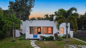 Exterior - Bradenton Bliss | Heated Pool | Hot Tub | Tiki Bar (Bradenton)