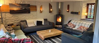 Riverside Barn at Lopwell Dam