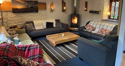 Riverside Barn at Lopwell Dam