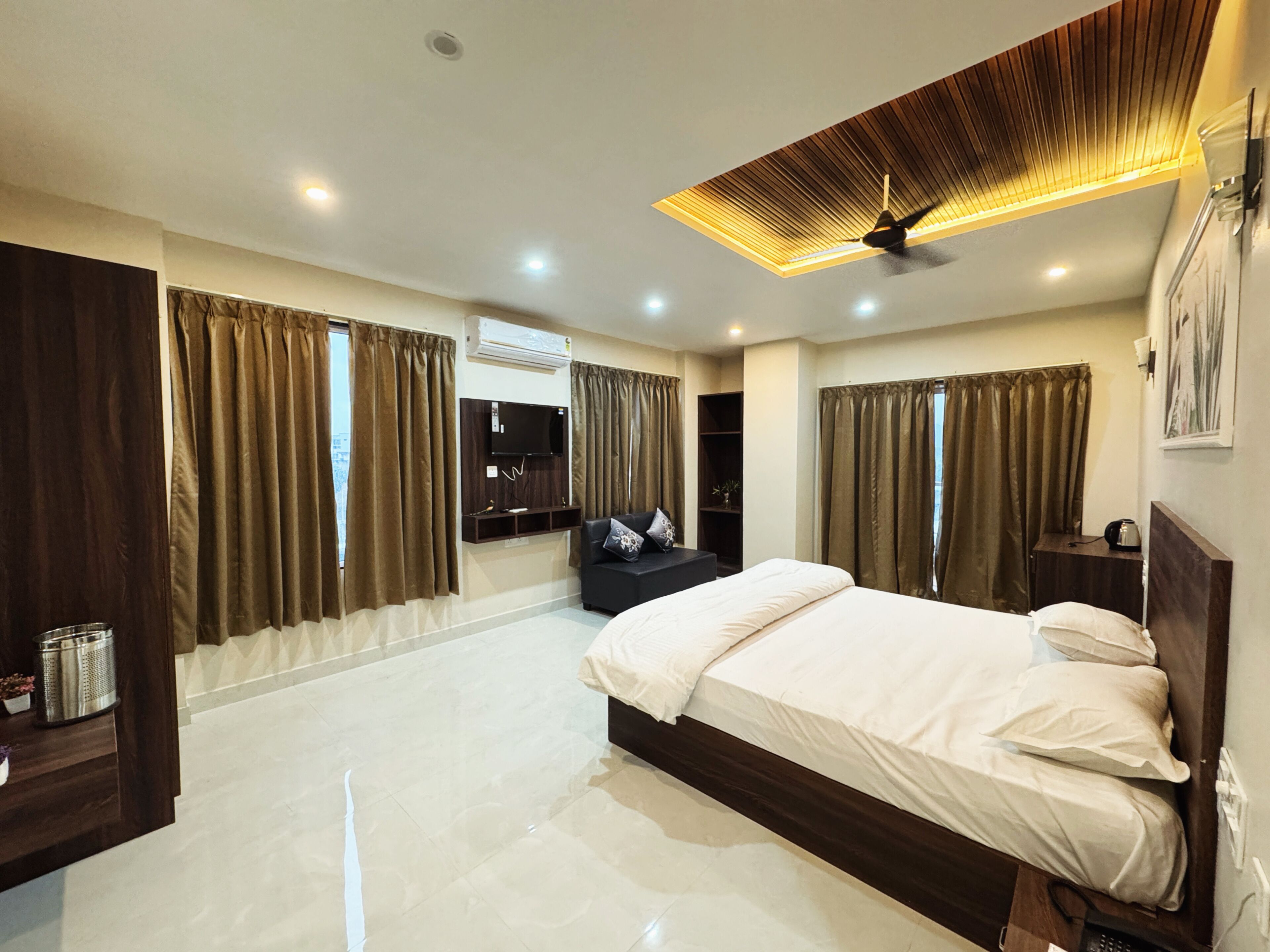 Superior Double Room | Desk, free WiFi