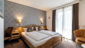 Deluxe-Doppelzimmer | Zimmersafe, schallisolierte Zimmer, kostenloses WLAN