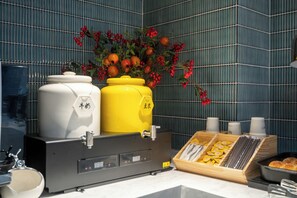 Desayuno buffet todos los días (con cargo) 