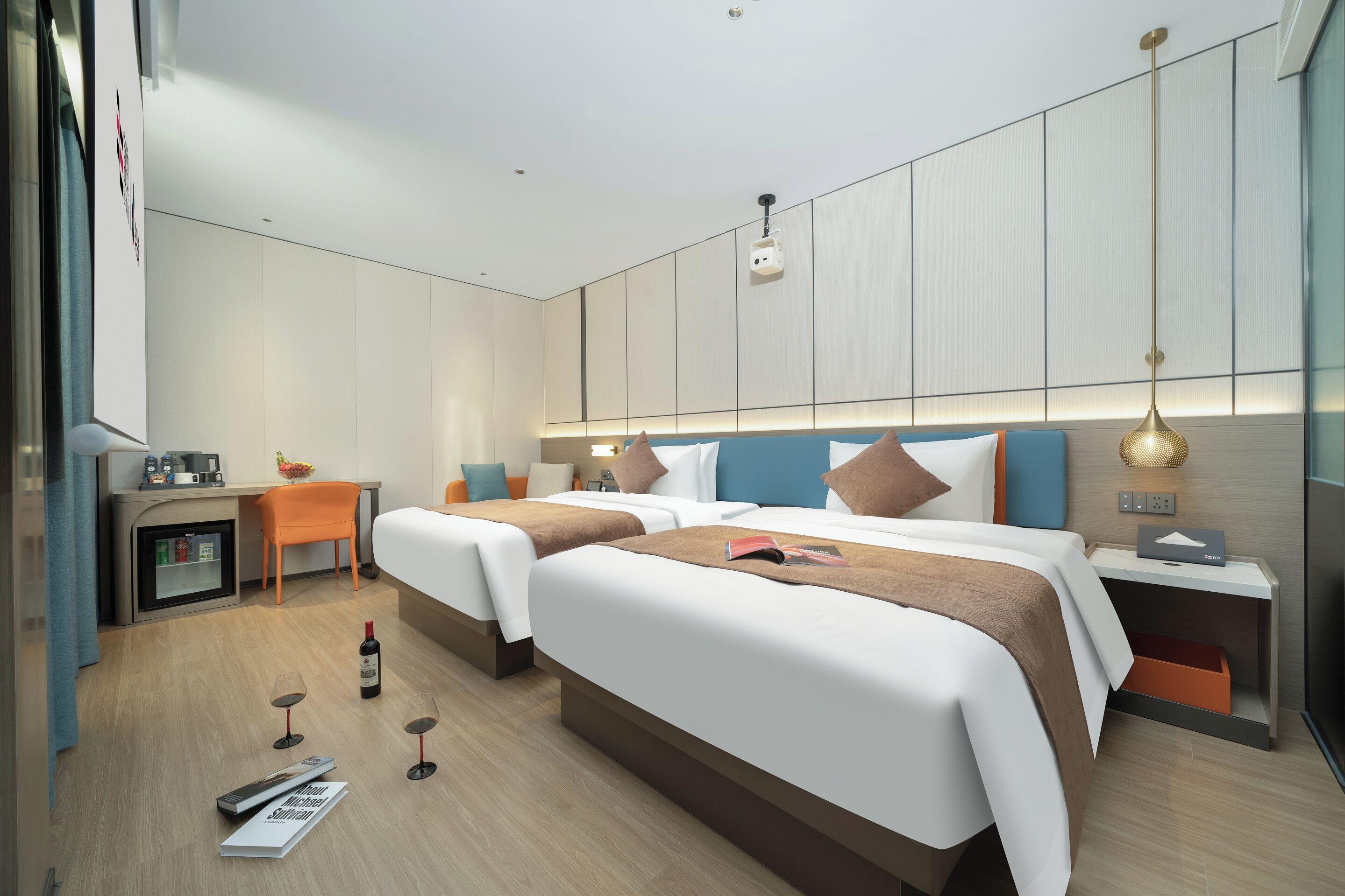 Superior Twin Room, 2 Twin Beds, Non Smoking, City View | Desk, laptop workspace, blackout drapes, soundproofing