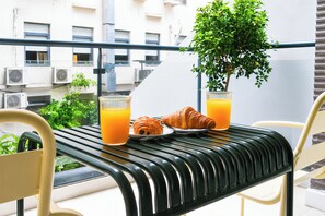 Luxury Studio Suite, City View | Terrace/patio - Centraltique Veranda Living (Hanoi)