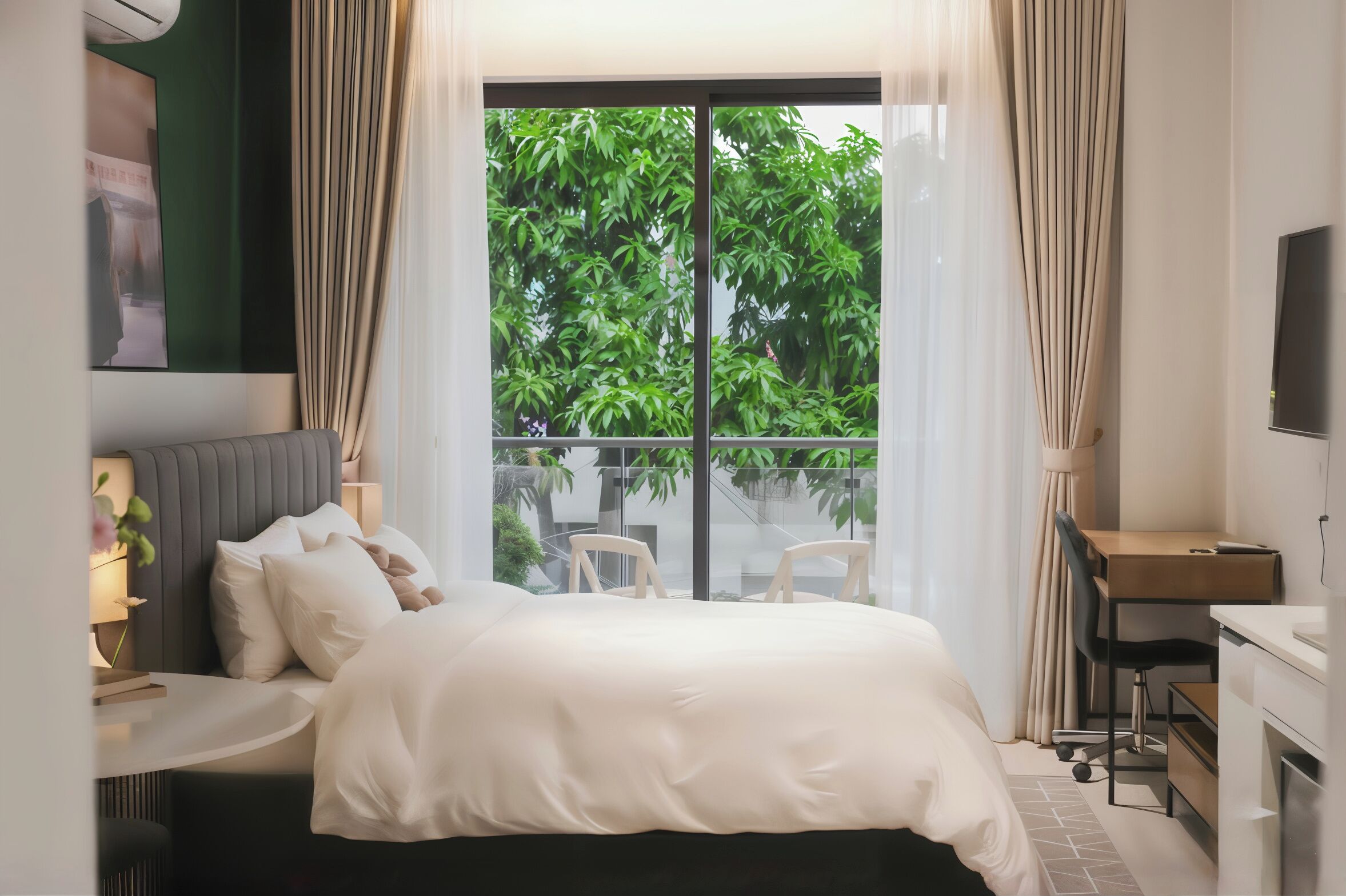 Luksus-studiosuite - byudsigt | Premium-sengetøj, individuelt design, individuel indretning, skrivebord