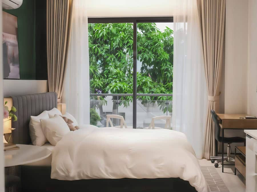 Luxury Studio Suite, City View | Premium bedding, individually decorated, individually furnished, desk