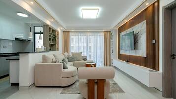 Classic Apartment, Balcony, City View | Living area