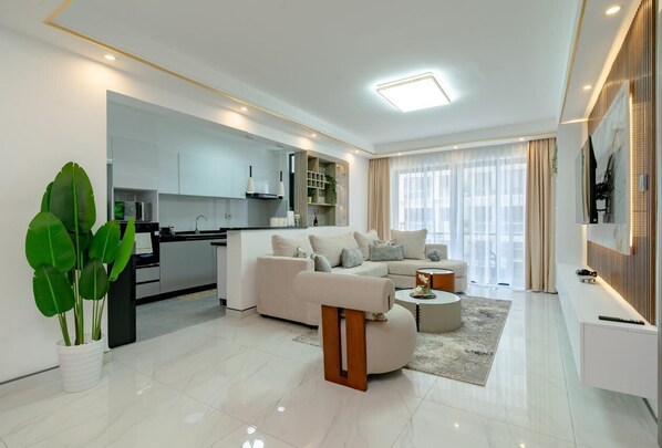 Classic Apartment, Balcony, City View | Living area