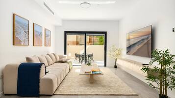 Lägenhet - utsikt mot innergården | Vardagsrum