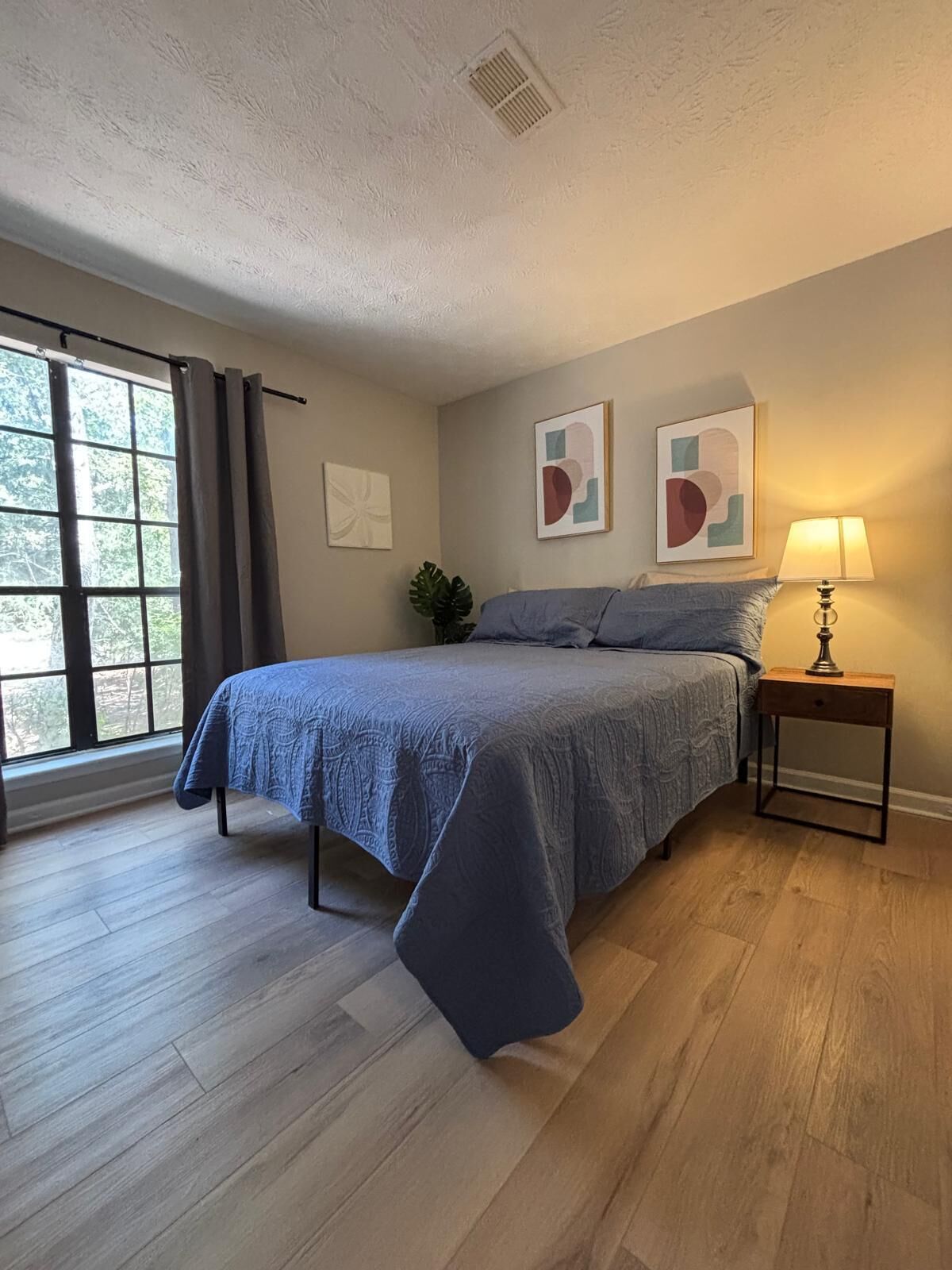 4 bedrooms, free WiFi, bed sheets