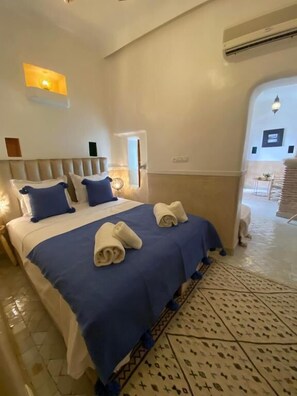 Iron/ironing board, free WiFi - Riad Dar Omi Zahra  (Marrakech)