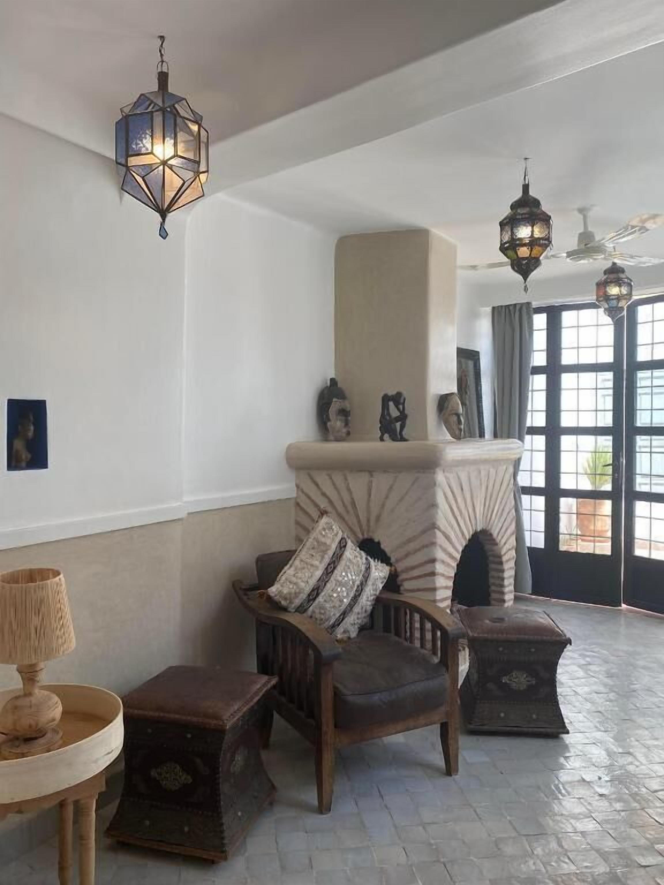 Iron/ironing board, free WiFi