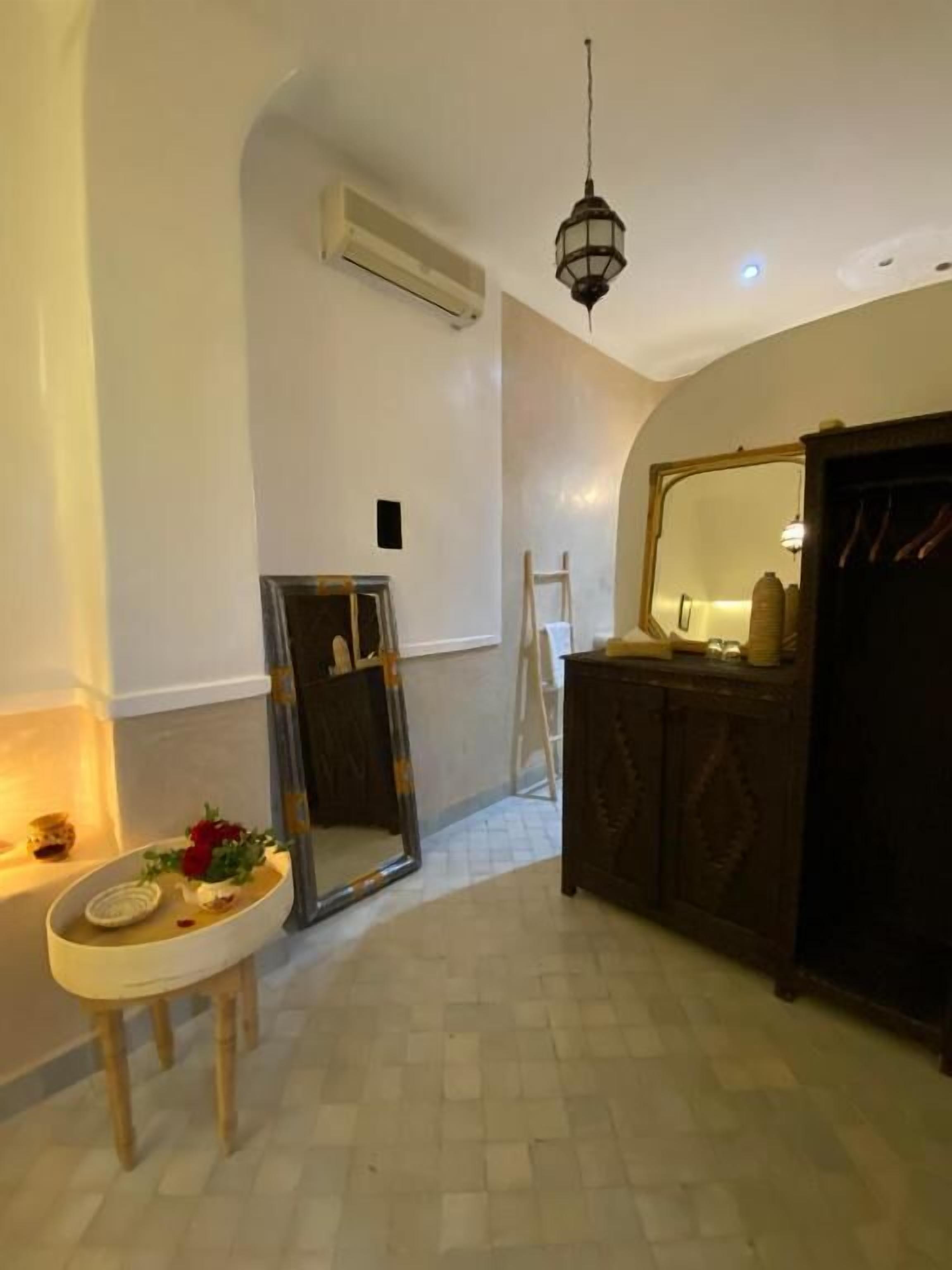 Kamar