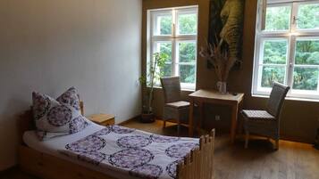 6 室のベッドルーム、WiFi、ベッドシーツ、車椅子でアクセスできる設備