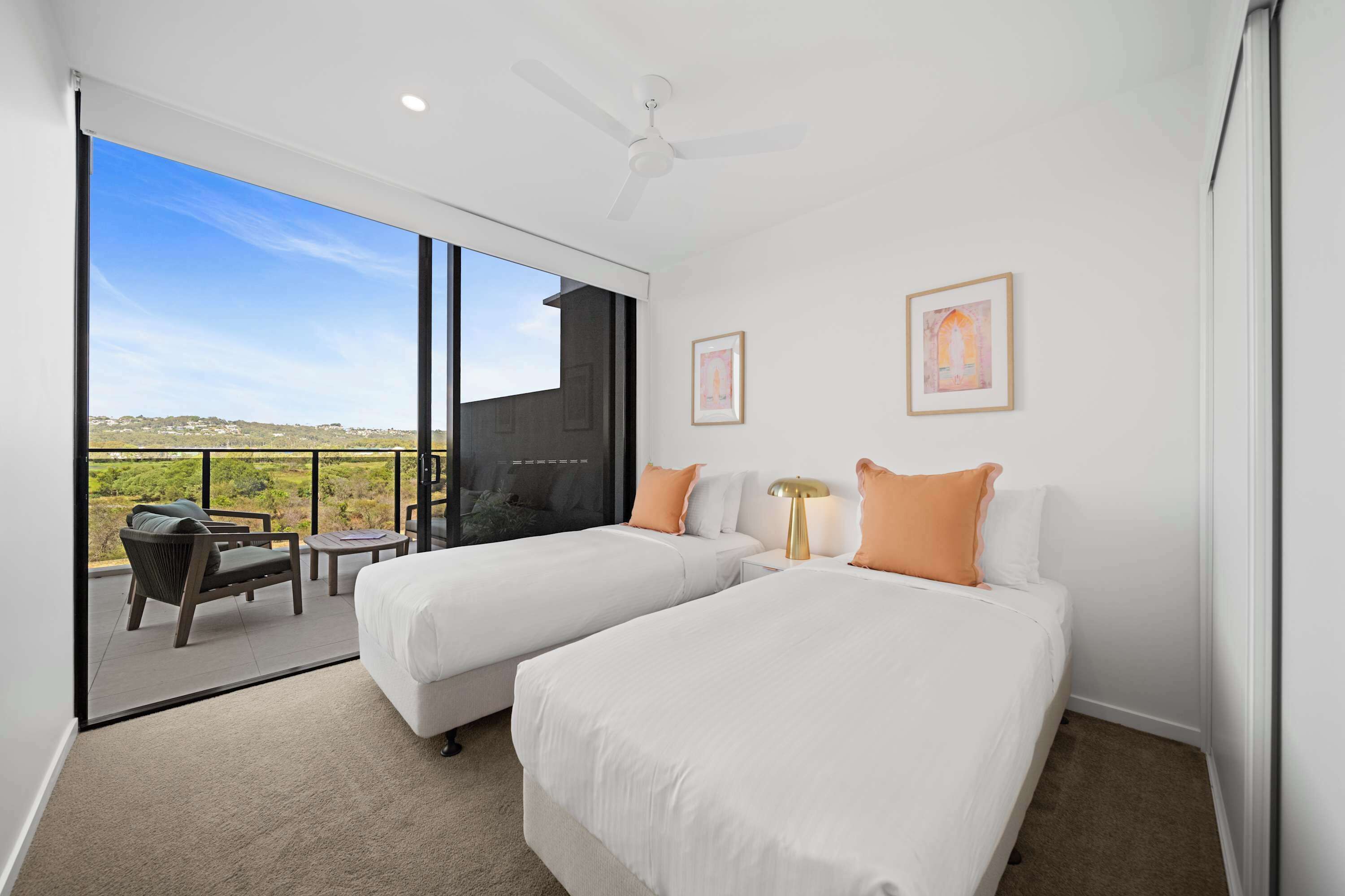 2 多间卧室、熨斗/熨衣板、旅行婴儿床、WiFi