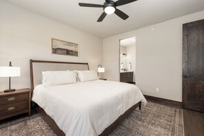 3 Schlafzimmer, Bügeleisen/Bügelbrett, Reisekinderbett, kostenloses WLAN
