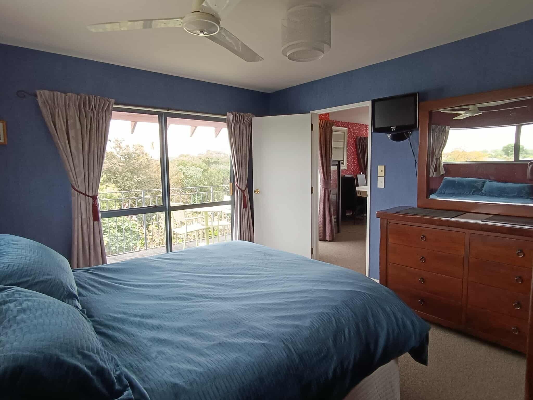 1 bedroom, iron/ironing board, Internet, bed sheets