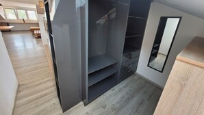 豪華公寓, 城市景觀 | 書桌、隔音、免費無線上網