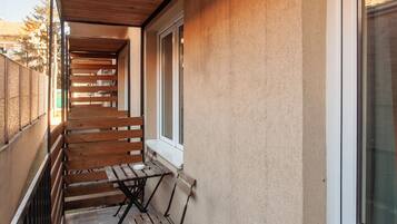 Standard Triple Room, Balcony | Desk, free WiFi