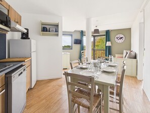 Kühlschrank, Mikrowelle, Geschirrspüler