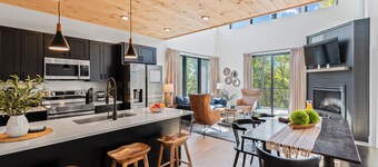 Modern Cabin w/ Indoor Pool, Hot Tub, Gym, Firepit | Ridgeview Retreat