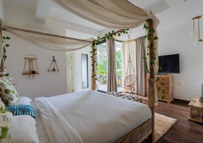 Fer et planche à repasser, accès Internet, draps fournis