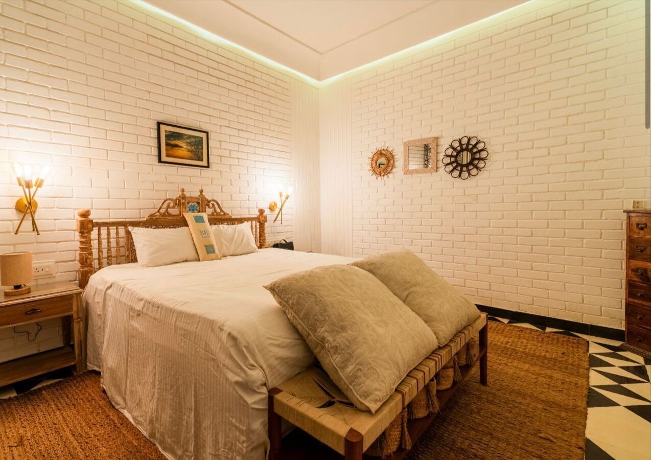 Strykjärn/strykbräda, internet och sängkläder