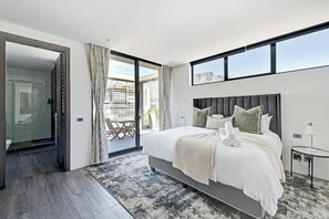 2 slaapkamers, een bureau, een strijkplank/strijkijzer, gratis wifi