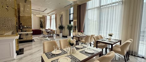 Frokostbuffé er inkludert hver dag