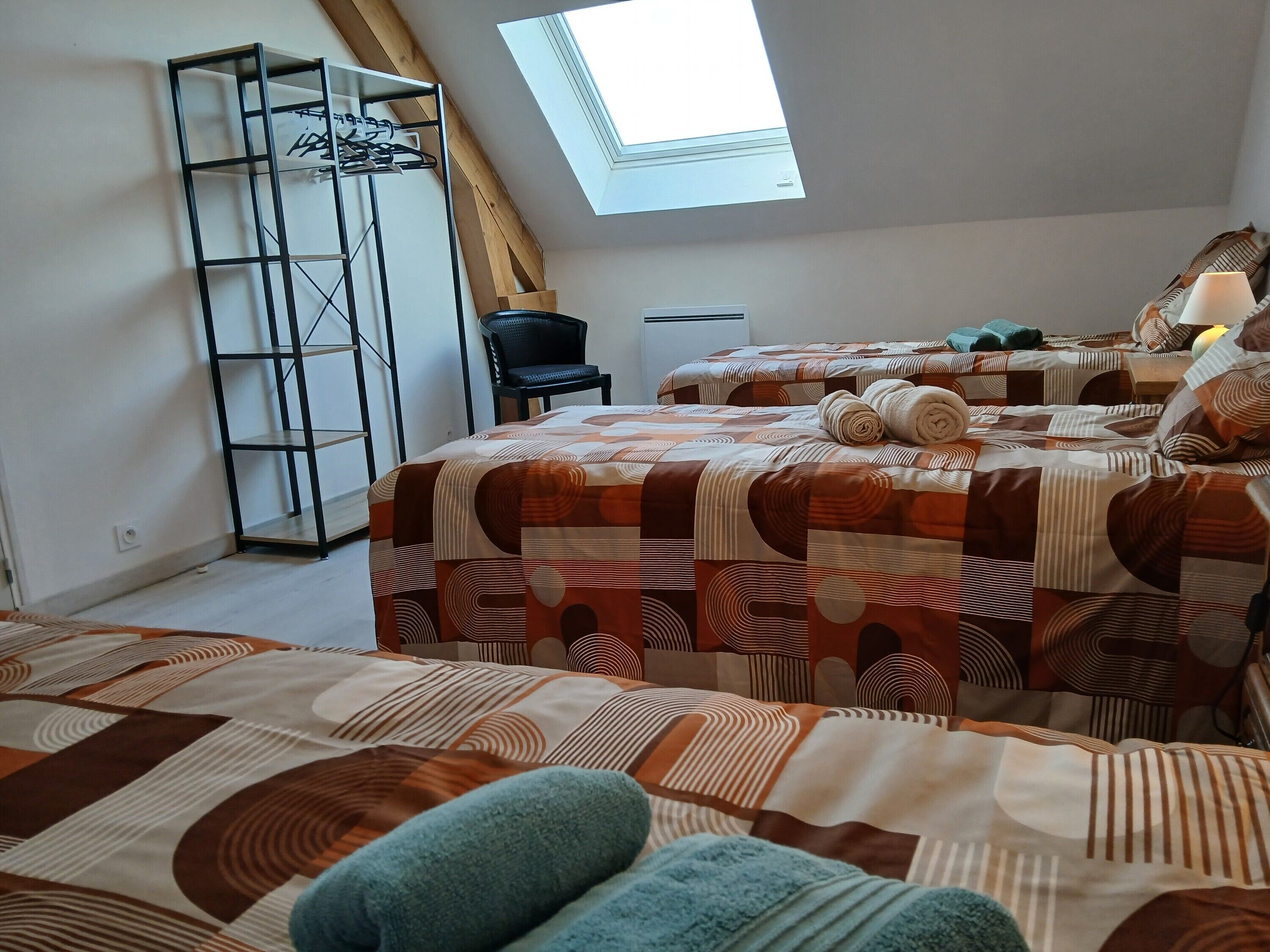 4 bedrooms, WiFi, bed sheets