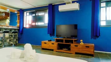 經典開放式套房, 露台, 花園景 | 房內夾萬、熨斗/熨衫板、免費 Wi-Fi