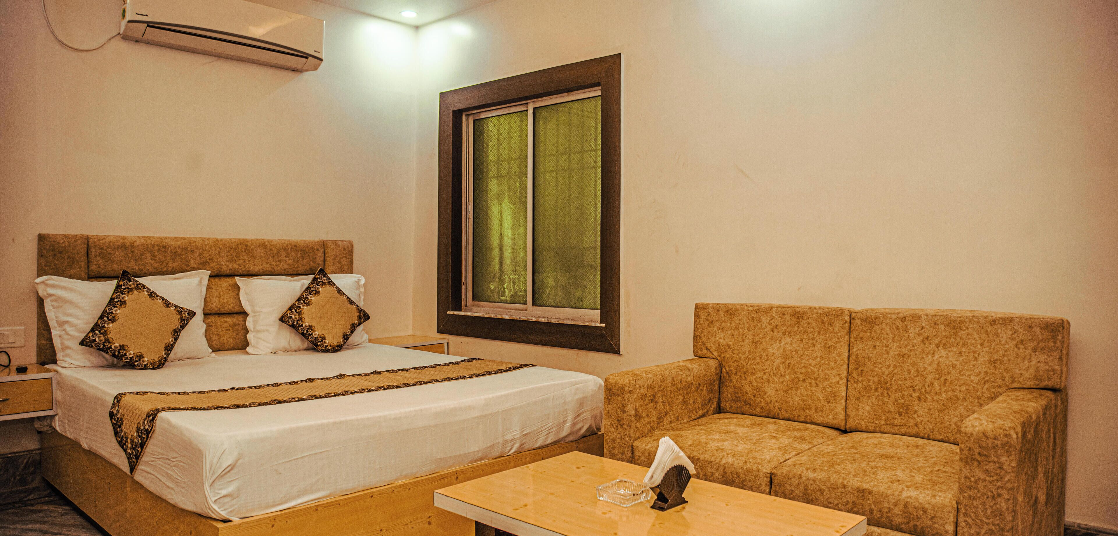 Deluxe Double Room | Desk, free WiFi