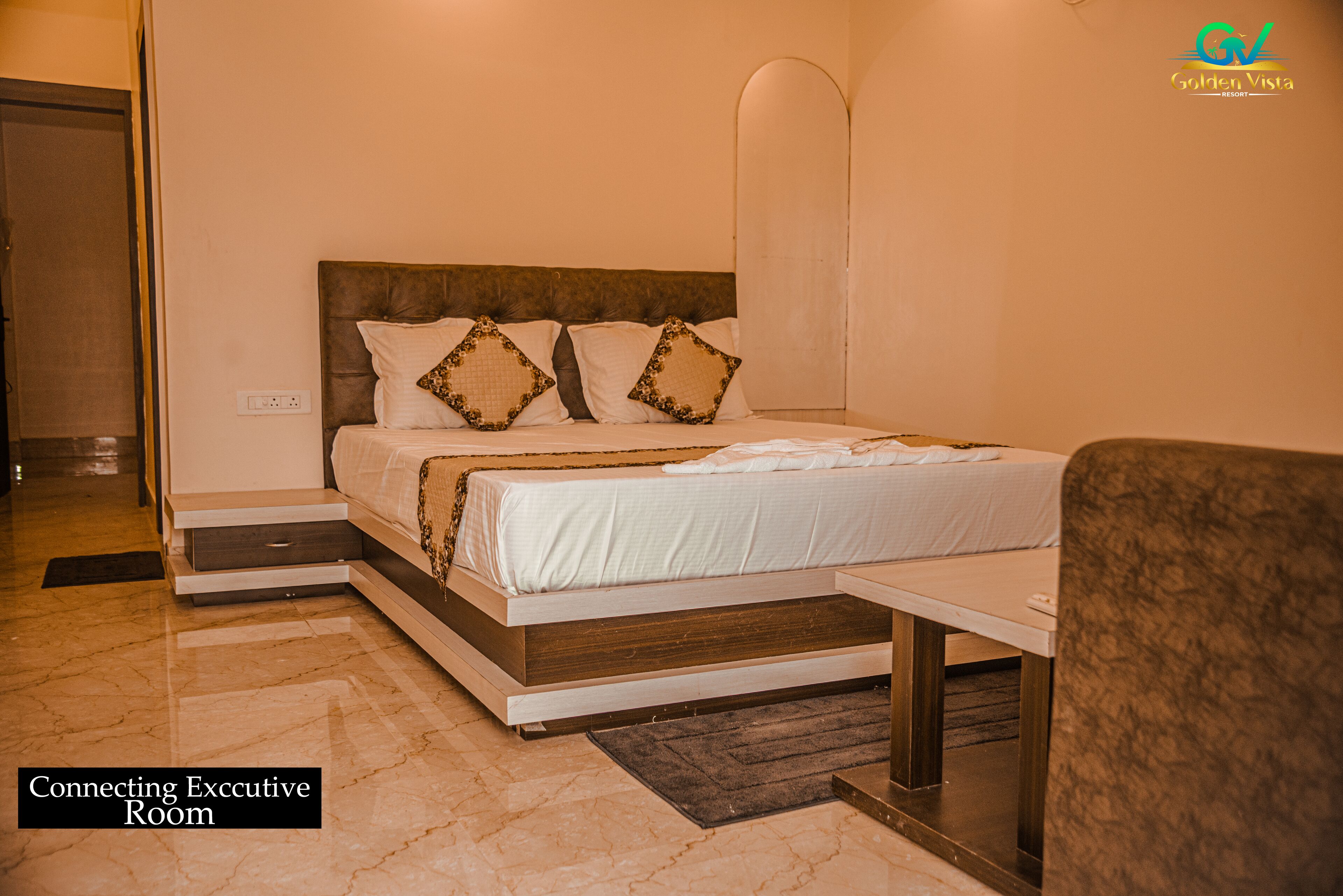 Executive Triple Room | Desk, free WiFi