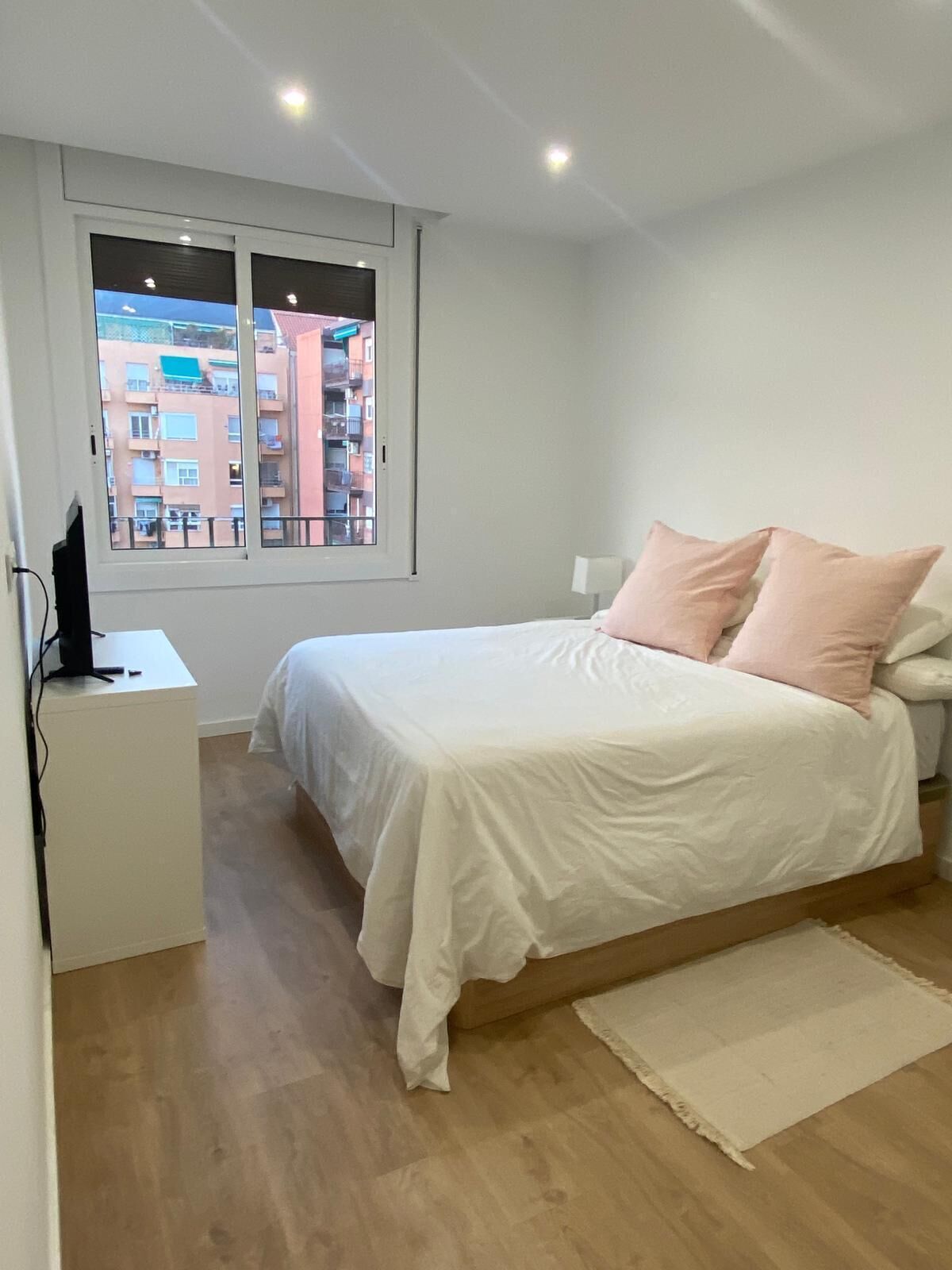 1 bedroom, internet, bed sheets