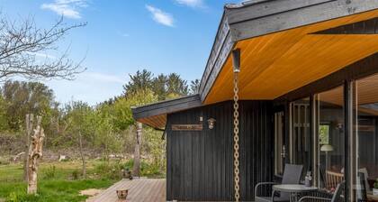 "Wenche" - 840m from the sea by Interhome