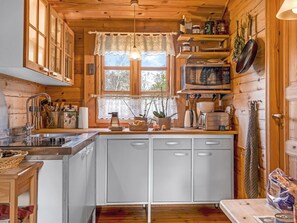 Refrigerador y utensilios de cocina 