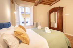 1 bedroom, iron/ironing board, travel cot, free WiFi