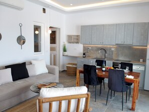 Living area - Premier 2 Bedroom House with Private Pool (Mykonos)