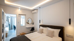 2 bedrooms, in-room safe, iron/ironing board, travel cot